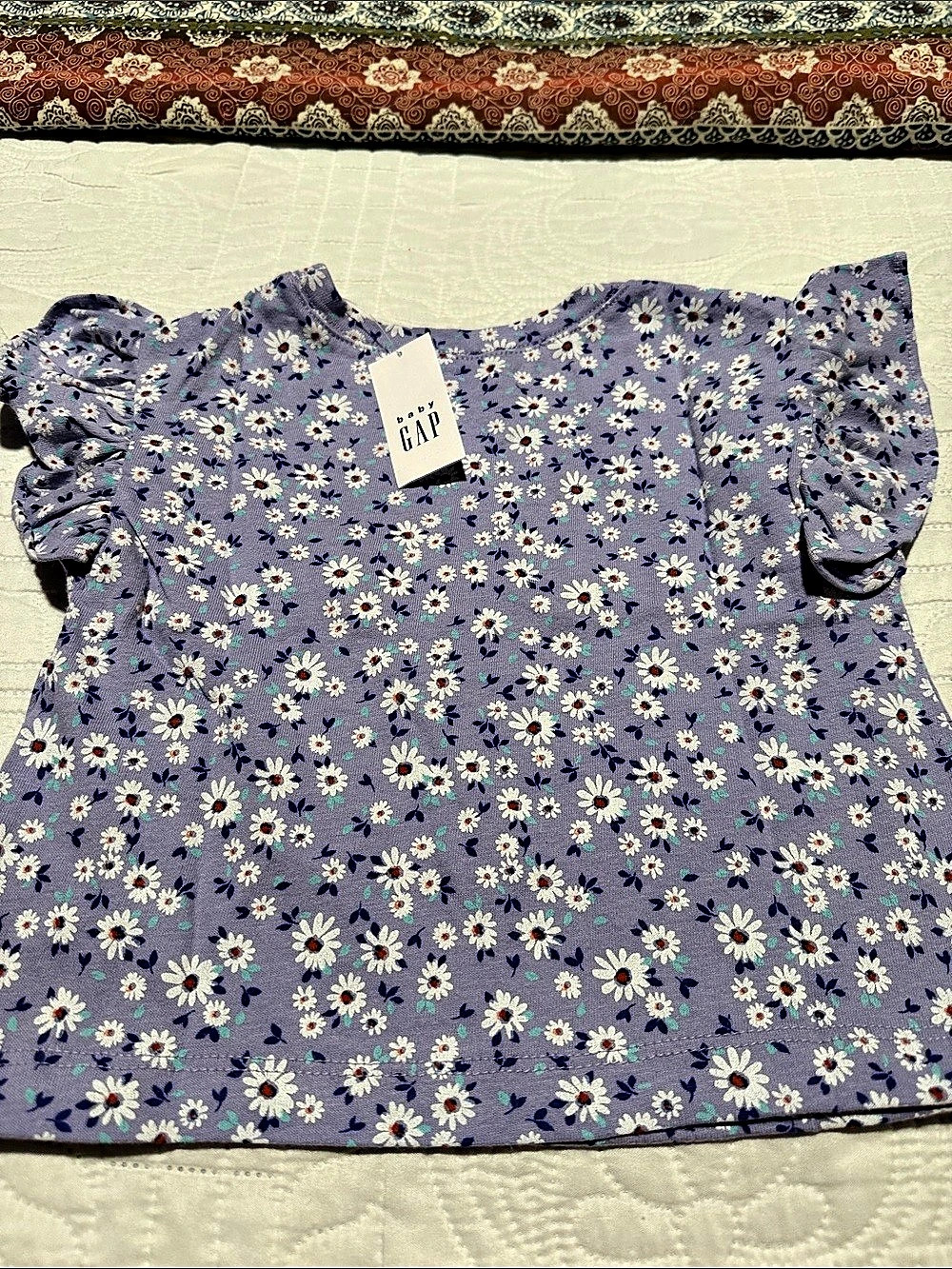 Baby Gap Whimsical Violet Ruffle Capped Sleeve Violet Top Covered White Daisies